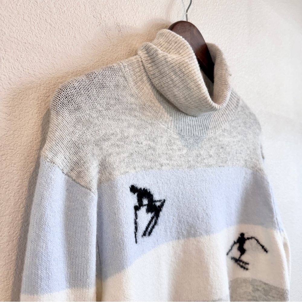 Coastal Ski Lodgecore Après Ski Turtleneck Ski Sweater Blue Gray CeCe L A85 - Picture 3 of 11